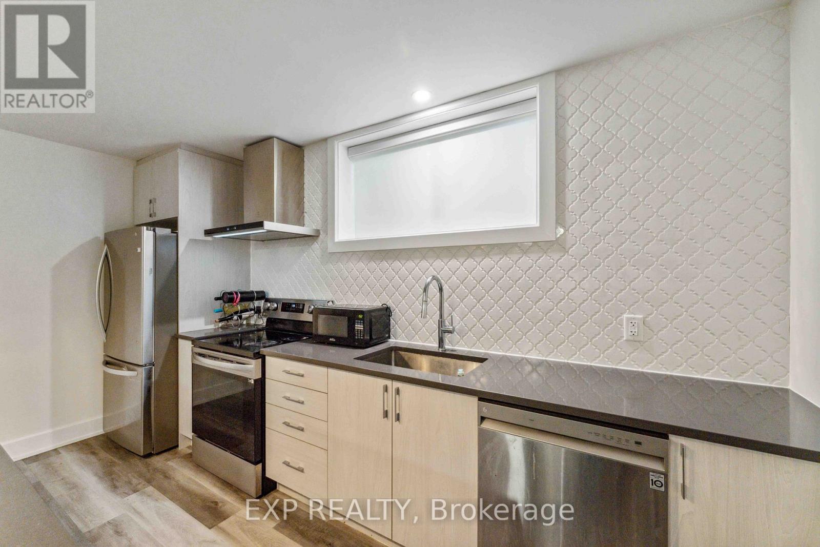 B - 12 Sylvester Street Property Photo 7