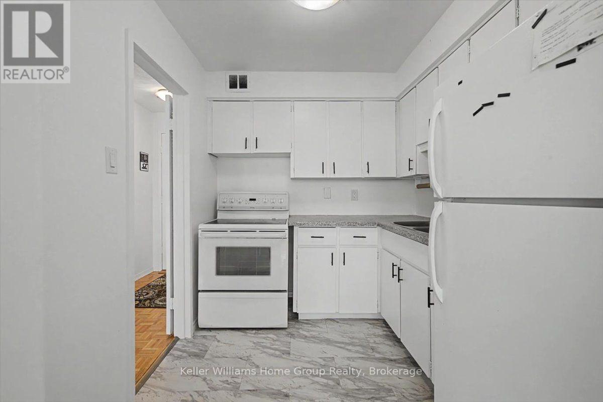509 - 24 Midland Drive Property Photo 4