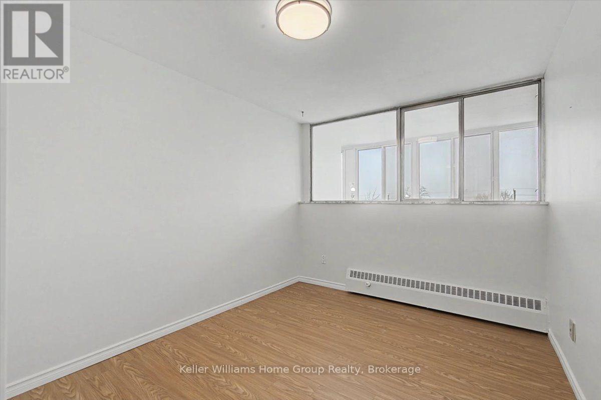 509 - 24 Midland Drive Property Photo 12