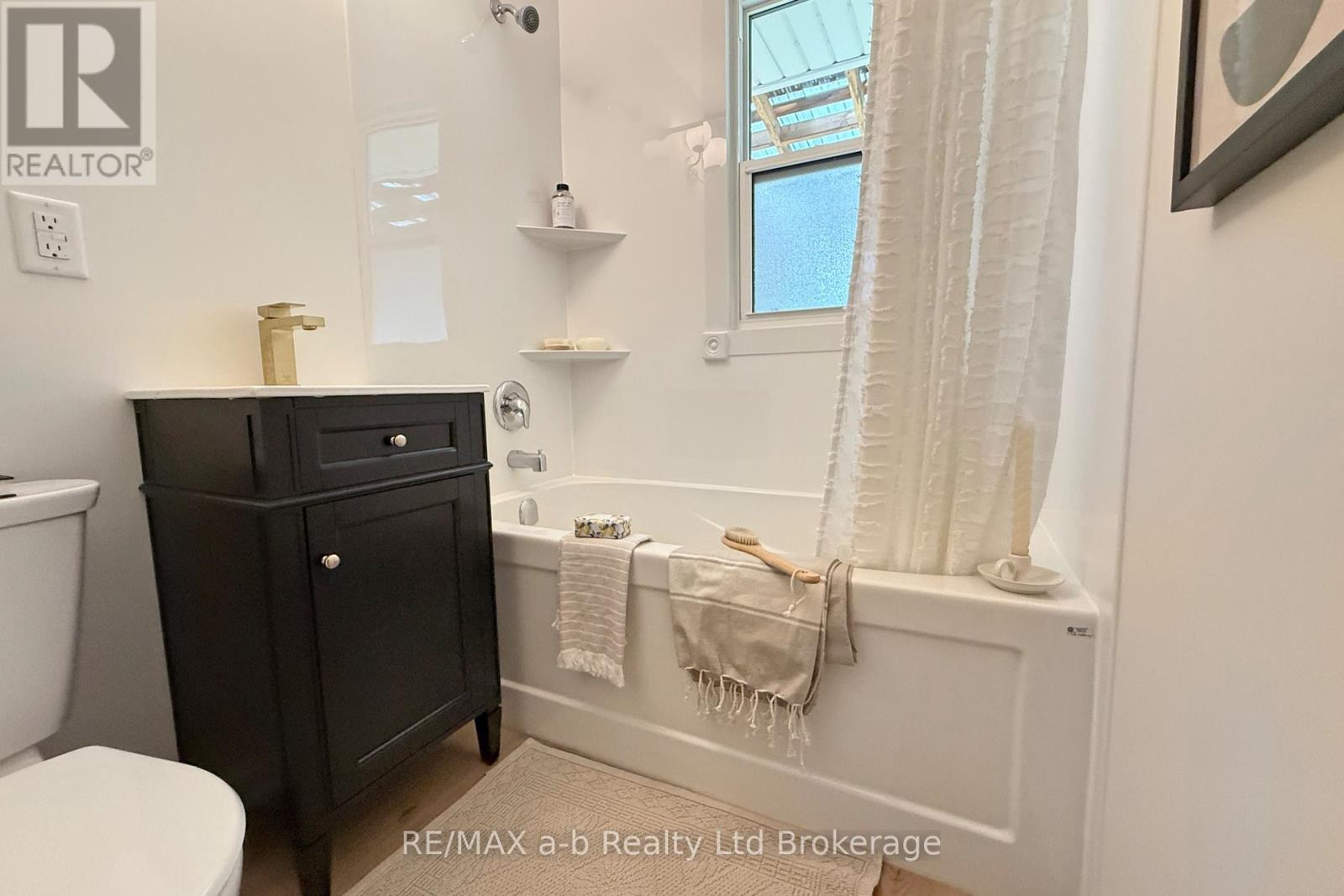 41 Kensington Street Property Photo 24