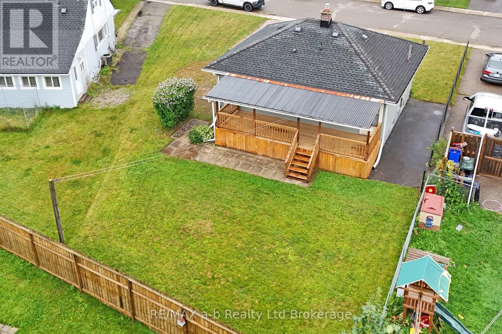 41 Kensington Street Property Photo 31