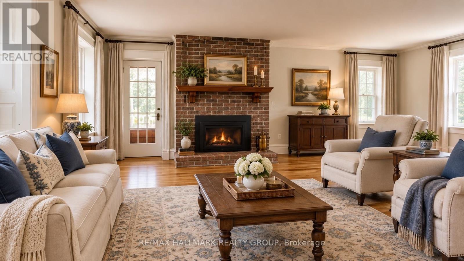 461 Centre Street N Property Photo 6