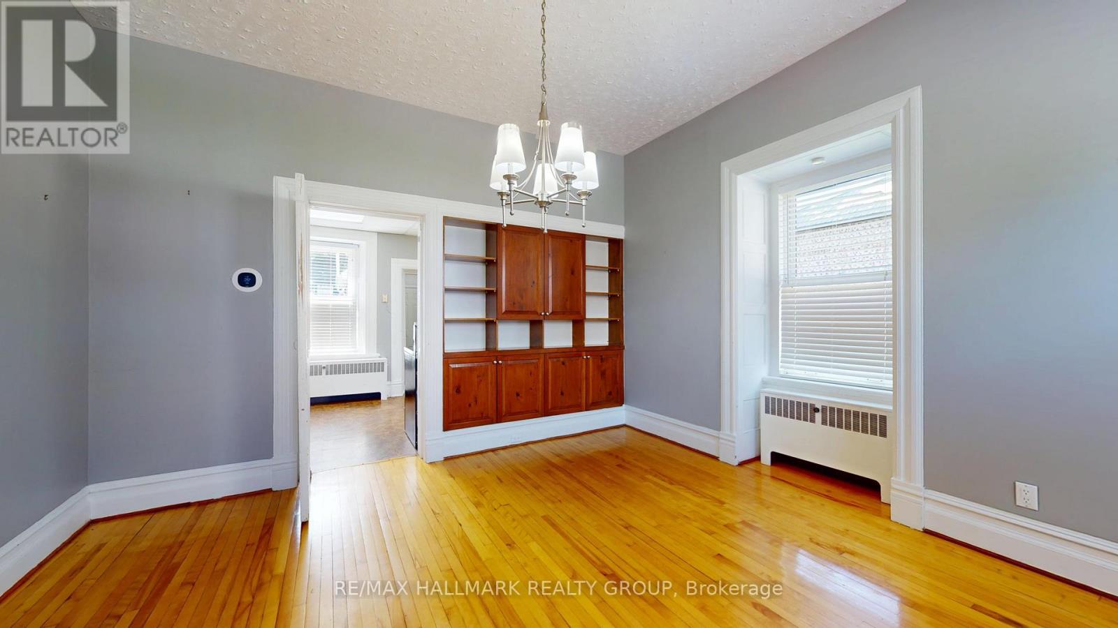 461 Centre Street N Property Photo 9