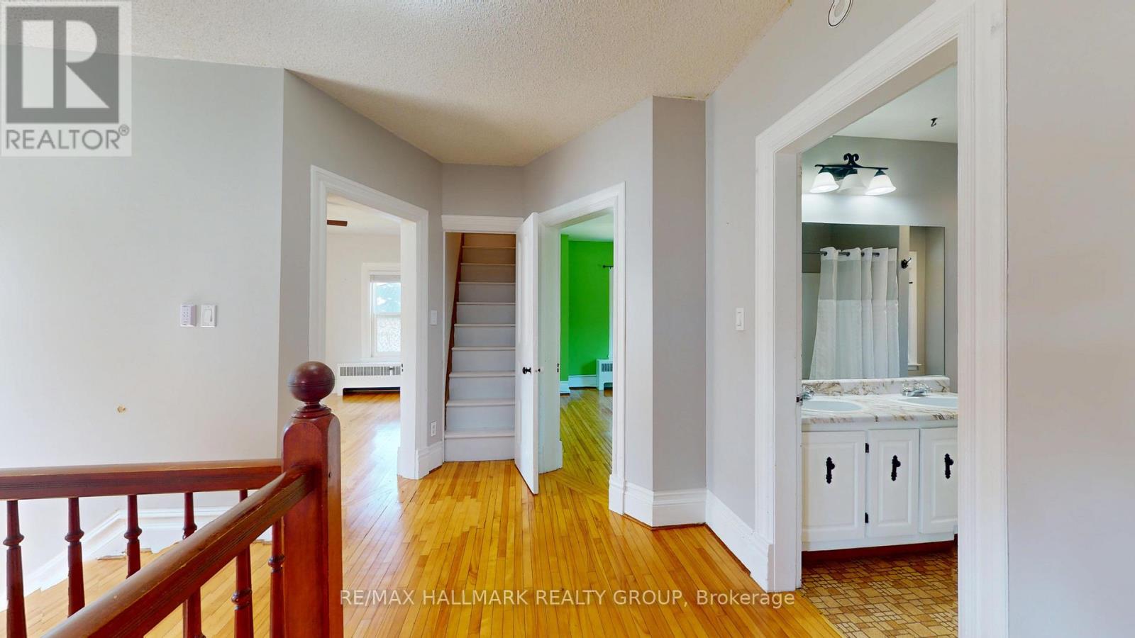 461 Centre Street N Property Photo 15
