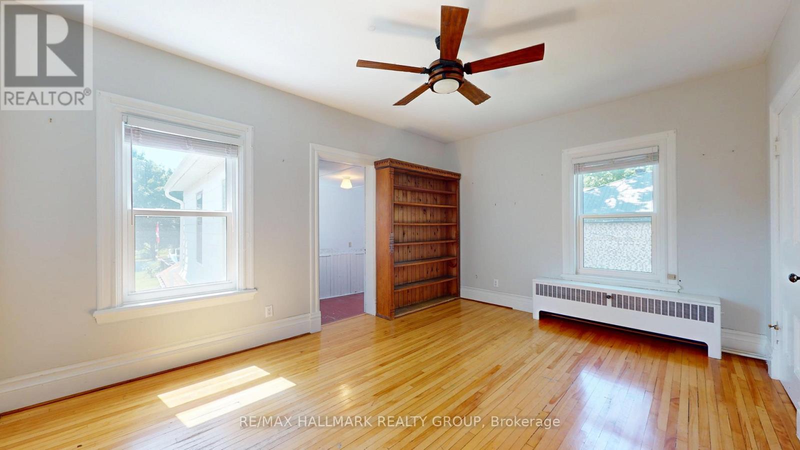 461 Centre Street N Property Photo 17
