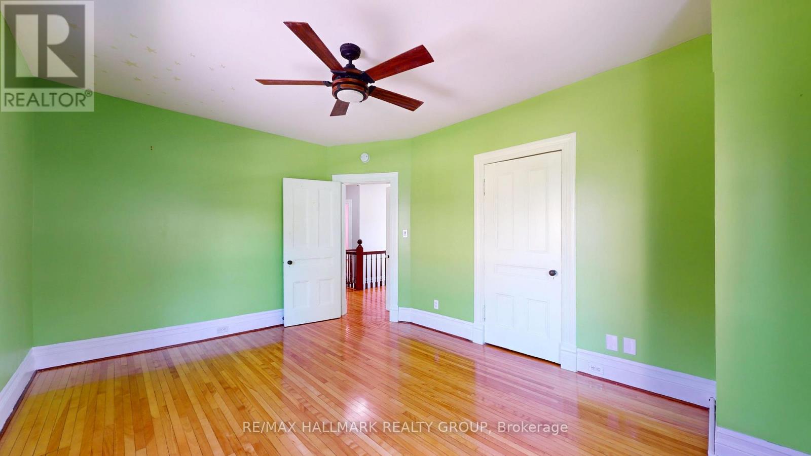 461 Centre Street N Property Photo 21