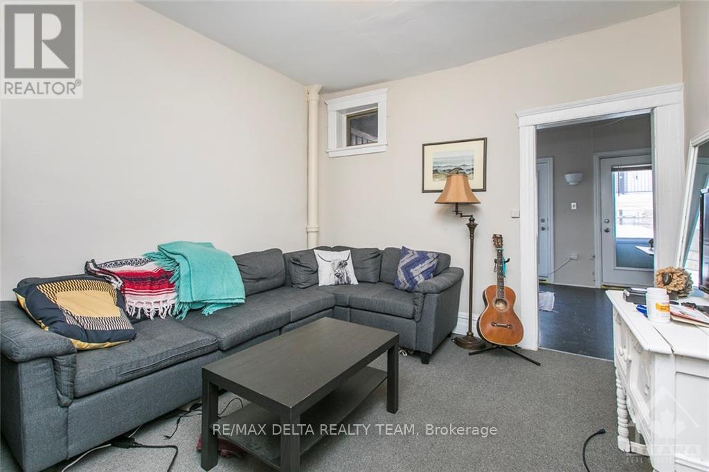 27 Perkins Street Property Photo 5