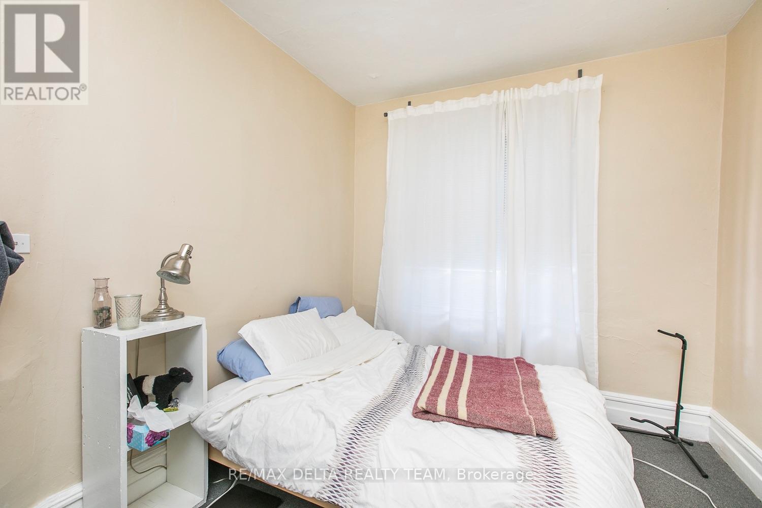 27 Perkins Street Property Photo 8