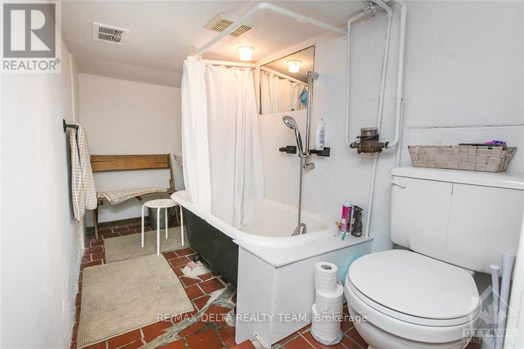 27 Perkins Street Property Photo 10