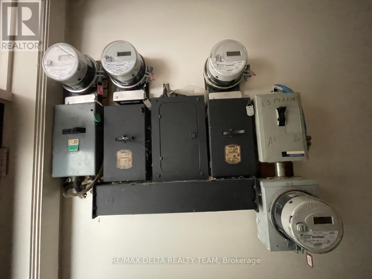 27 Perkins Street Property Photo 17
