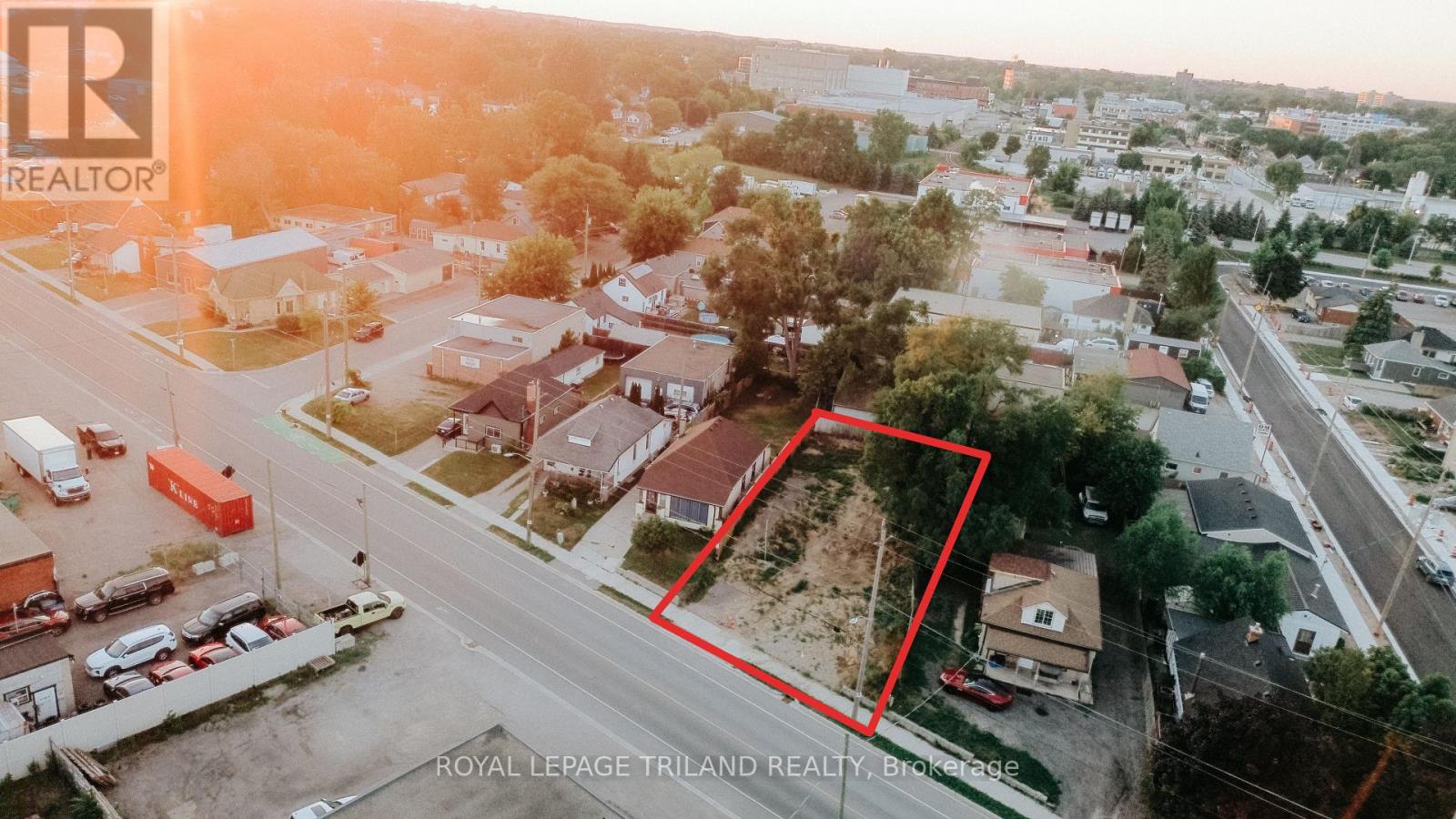 1132 Brydges Street Property Photo 6