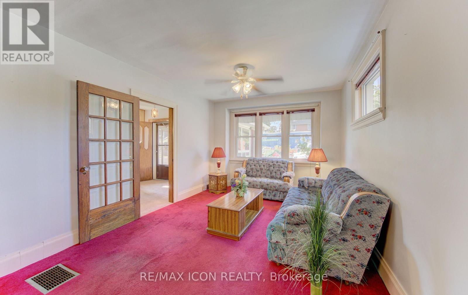 224 Weber Street E Property Photo 13