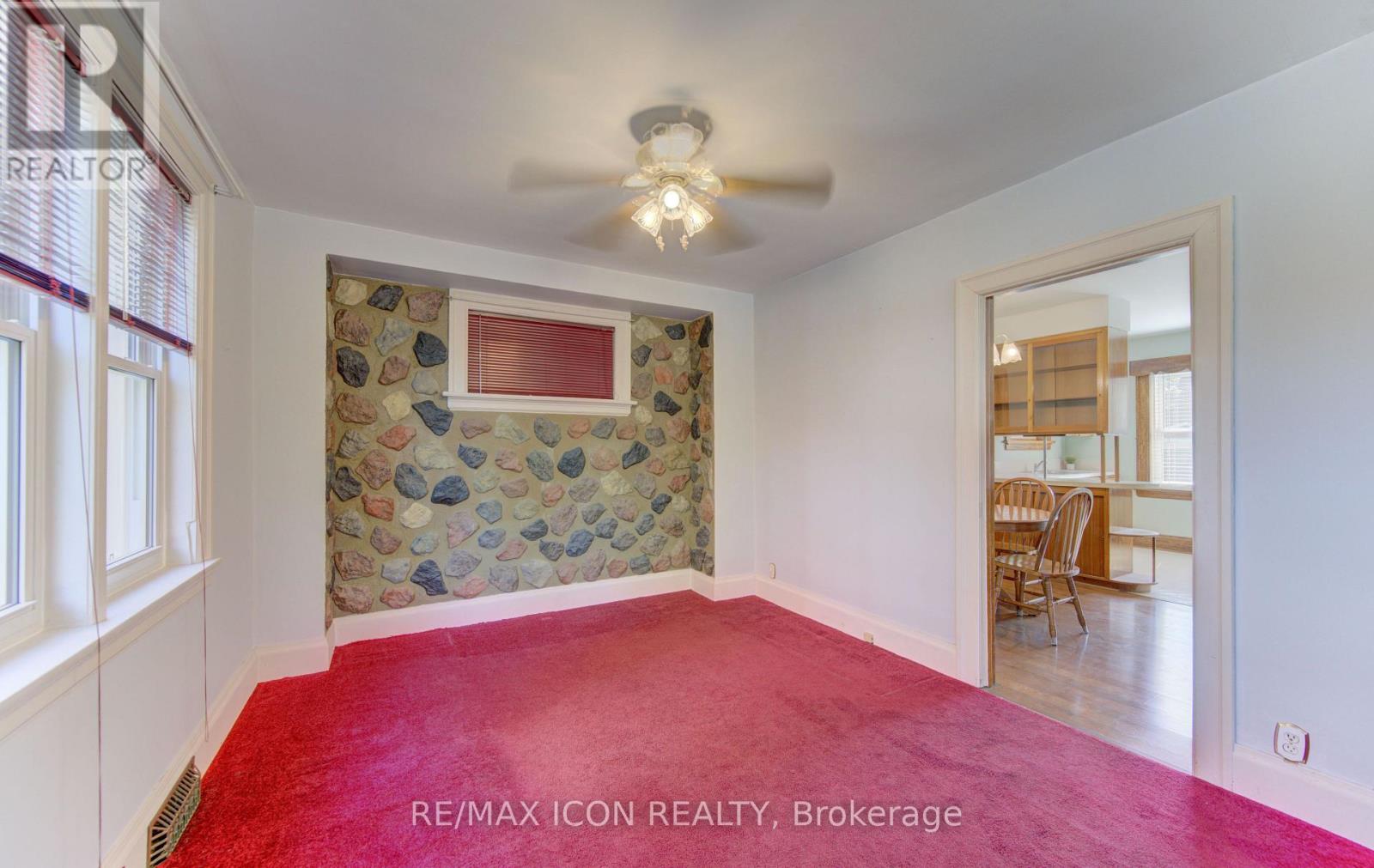 224 Weber Street E Property Photo 15