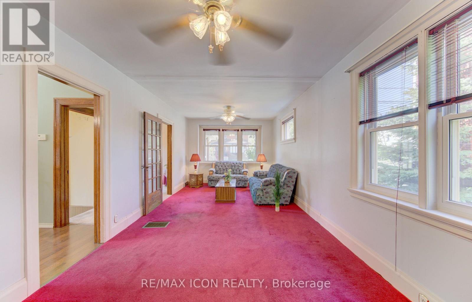 224 Weber Street E Property Photo 16