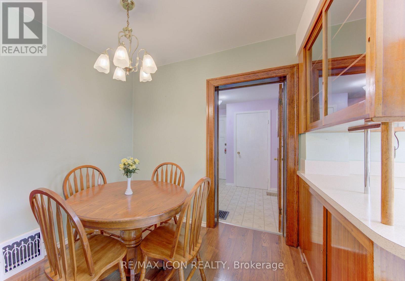 224 Weber Street E Property Photo 24