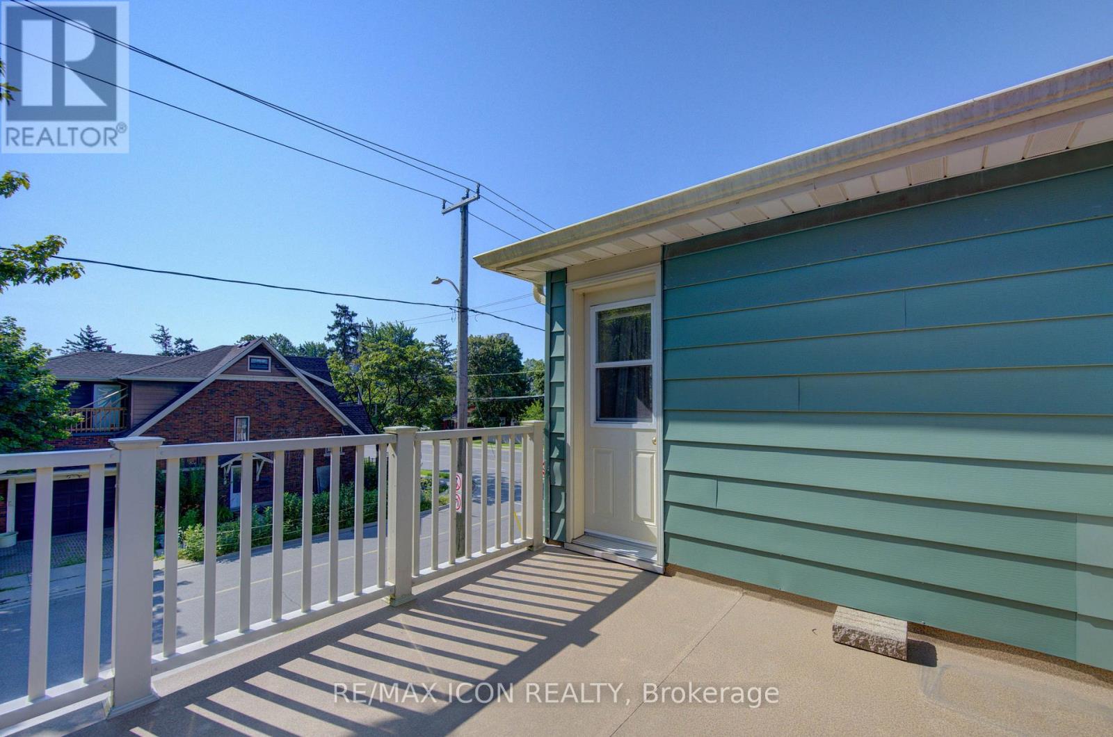 224 Weber Street E Property Photo 37