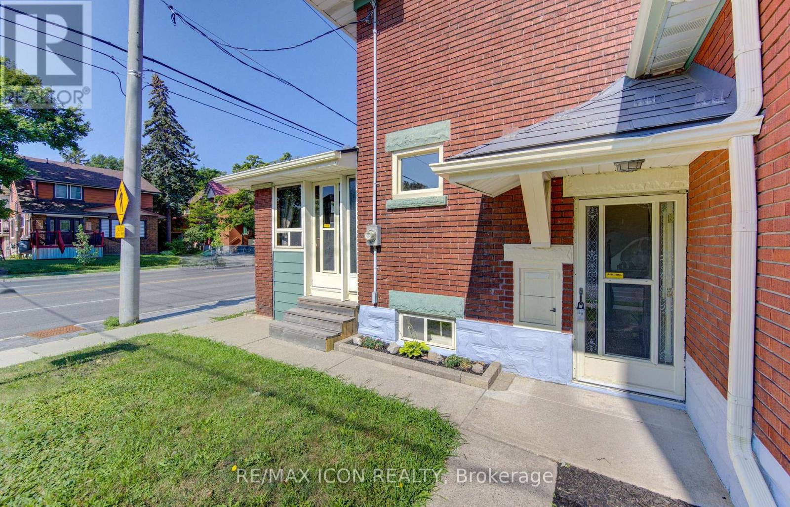 224 Weber Street E Property Photo 48