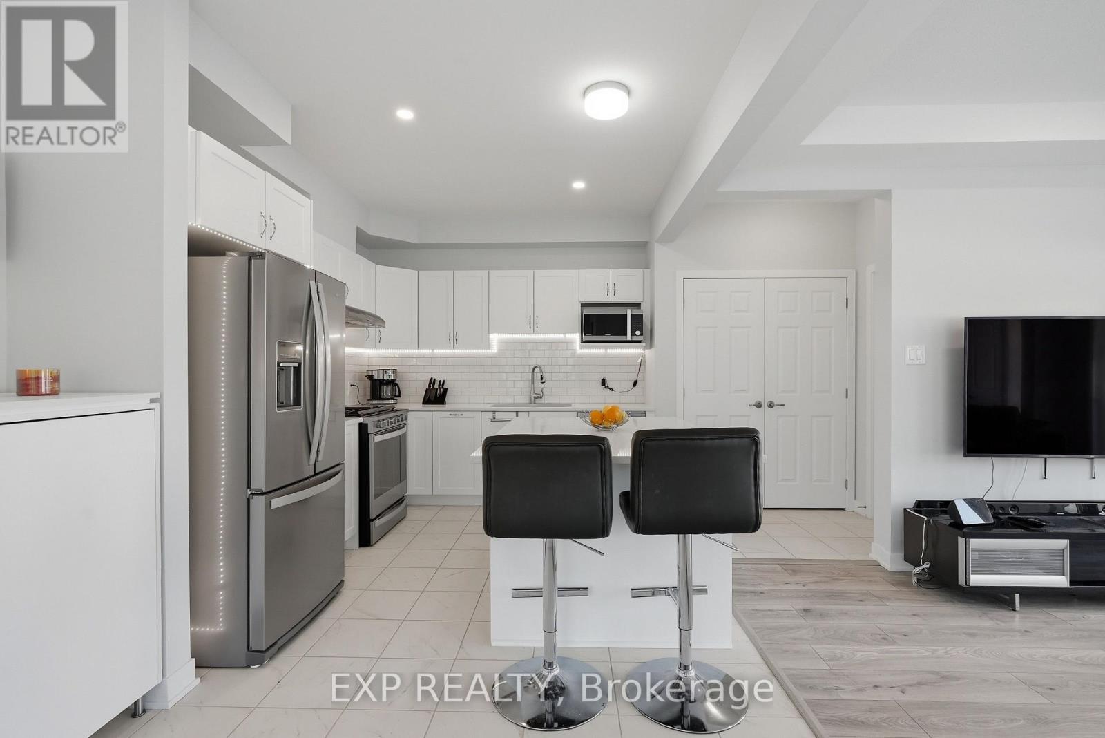 256 Billrian Crescent Property Photo 11