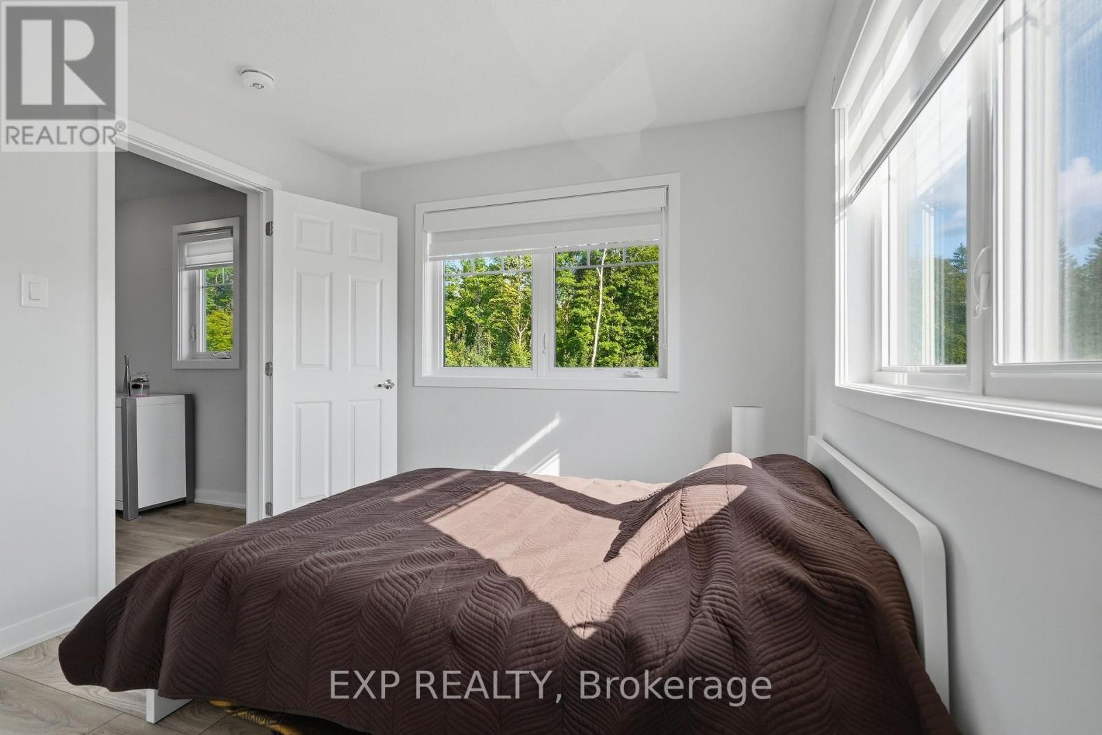 256 Billrian Crescent Property Photo 31