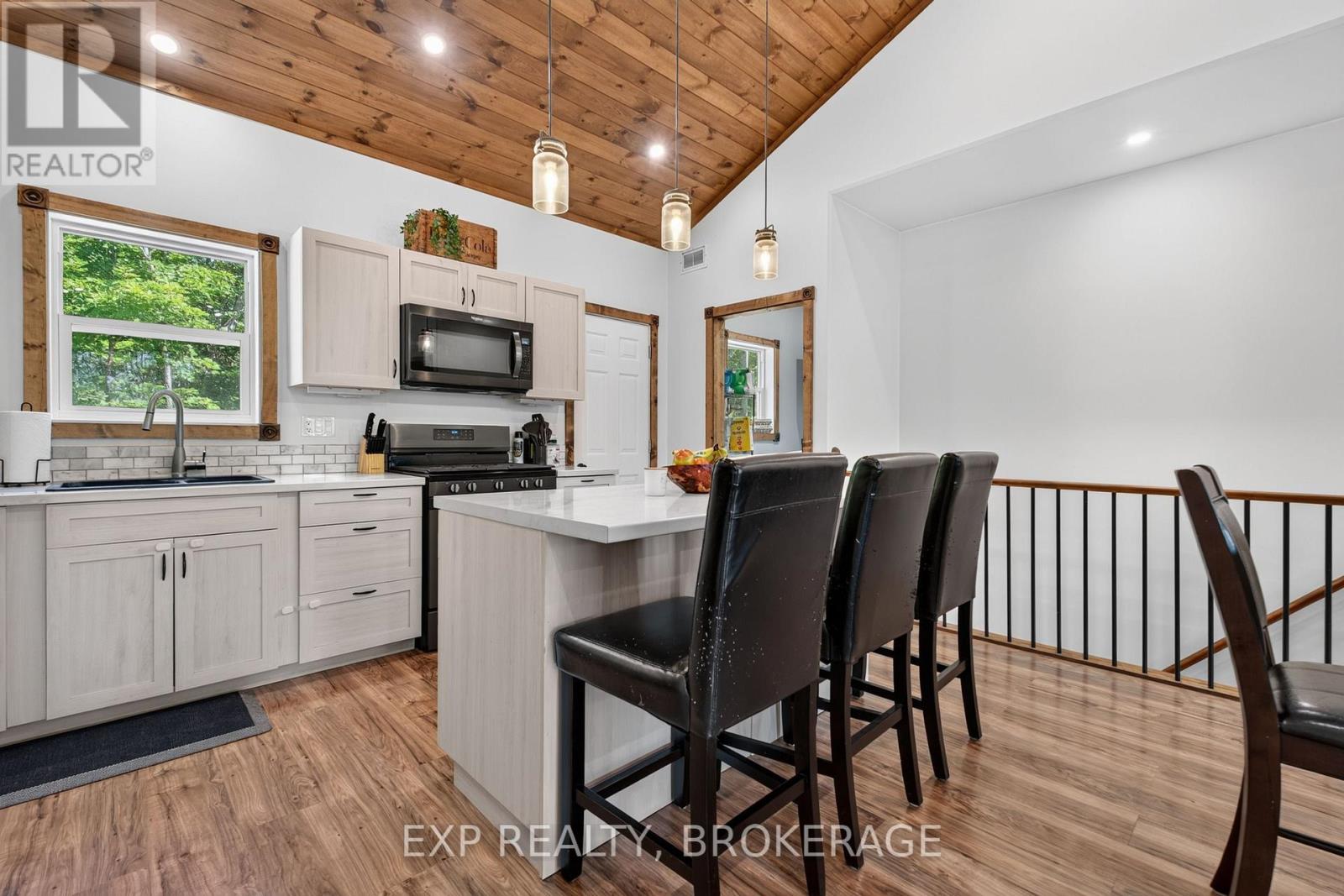 1020 Hill Road Property Photo 17