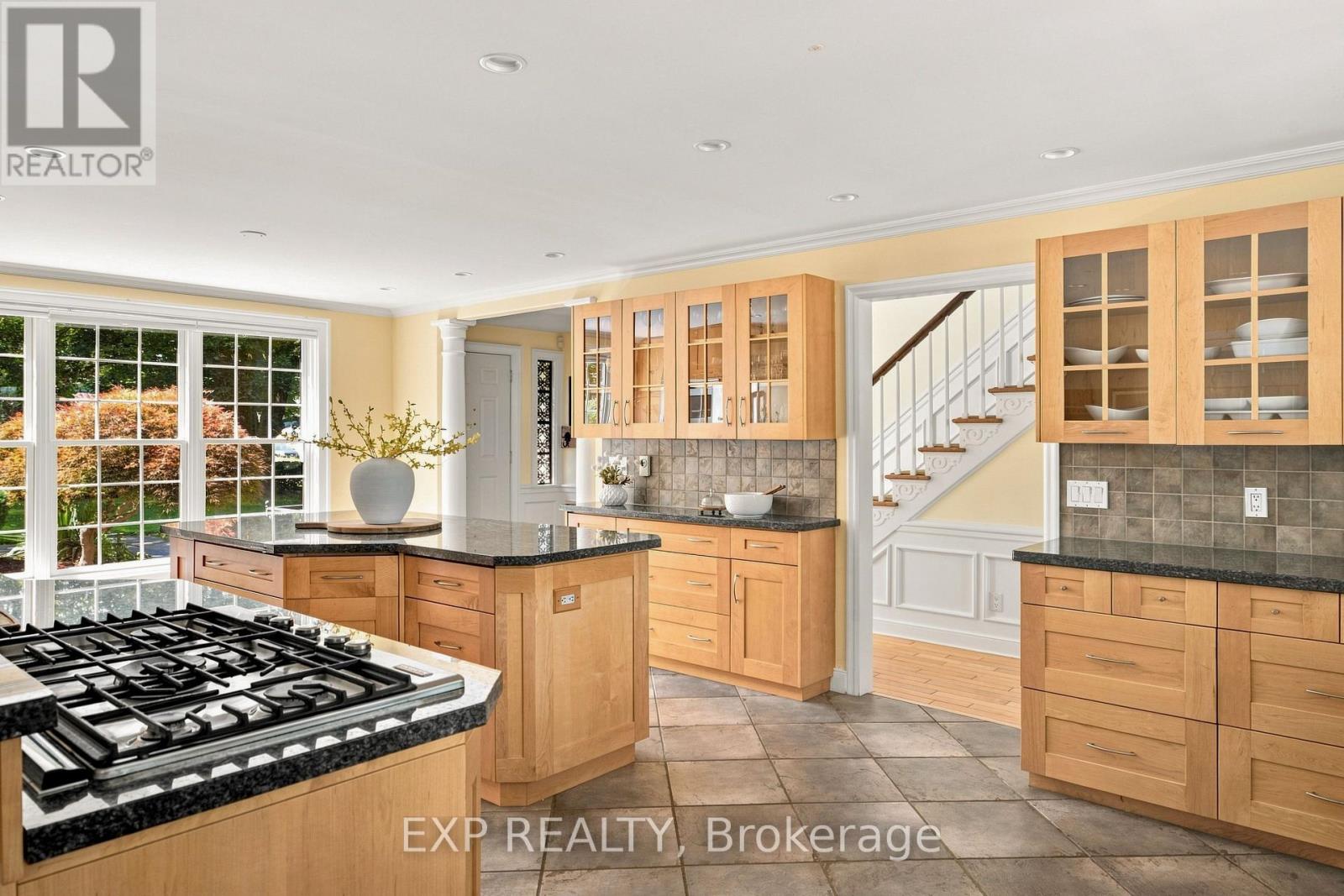 290 Bridgeport Road E Property Photo 10