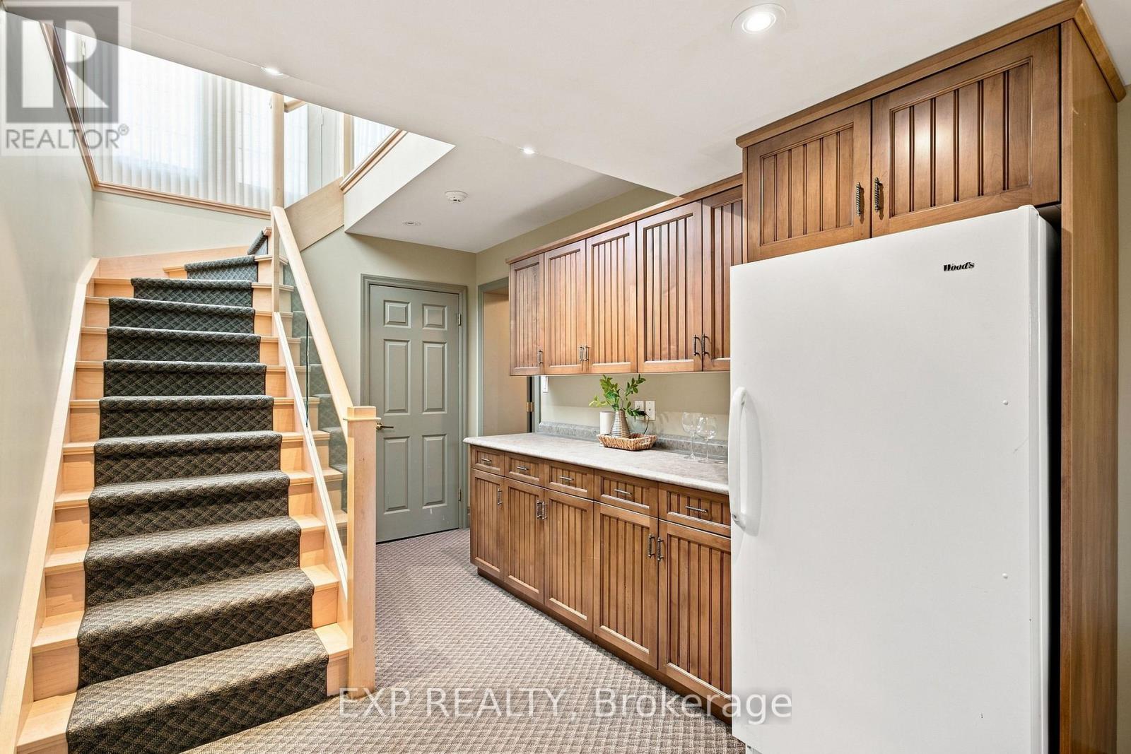 290 Bridgeport Road E Property Photo 35