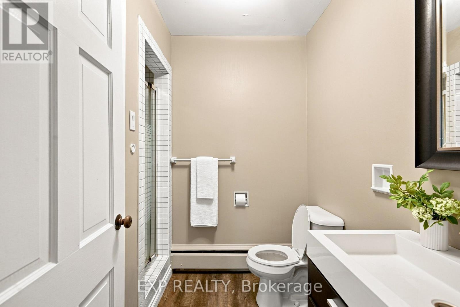 290 Bridgeport Road E Property Photo 41