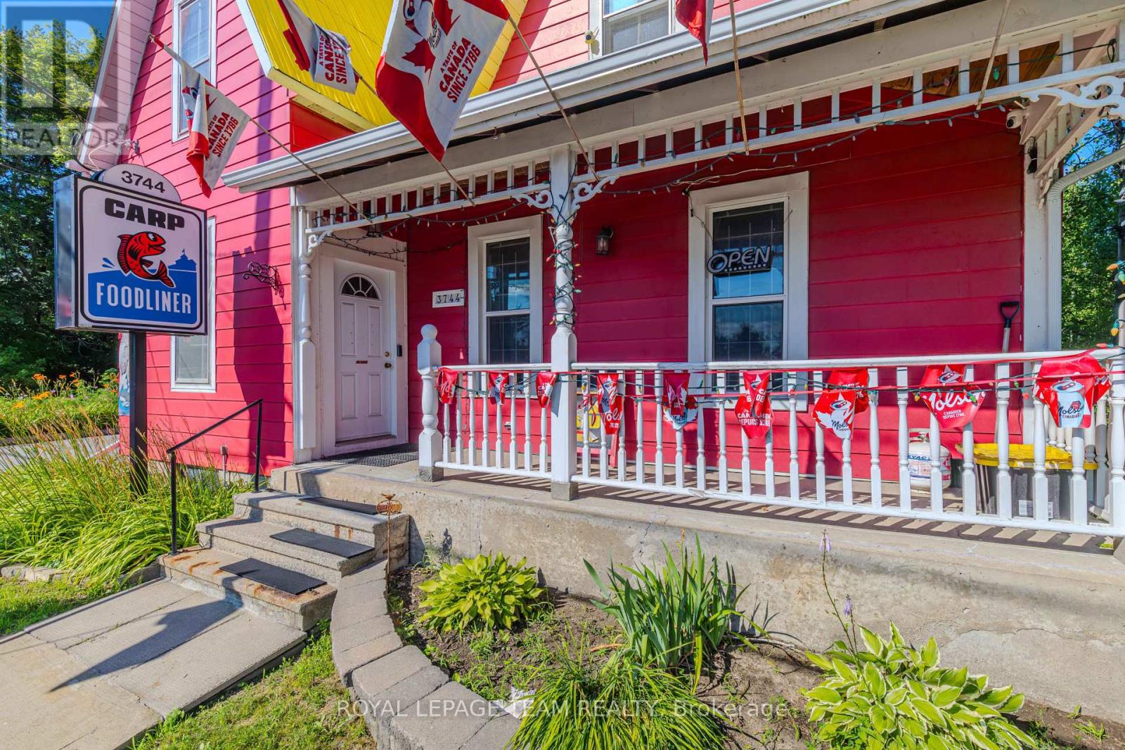 3744 Carp Road Property Photo 4