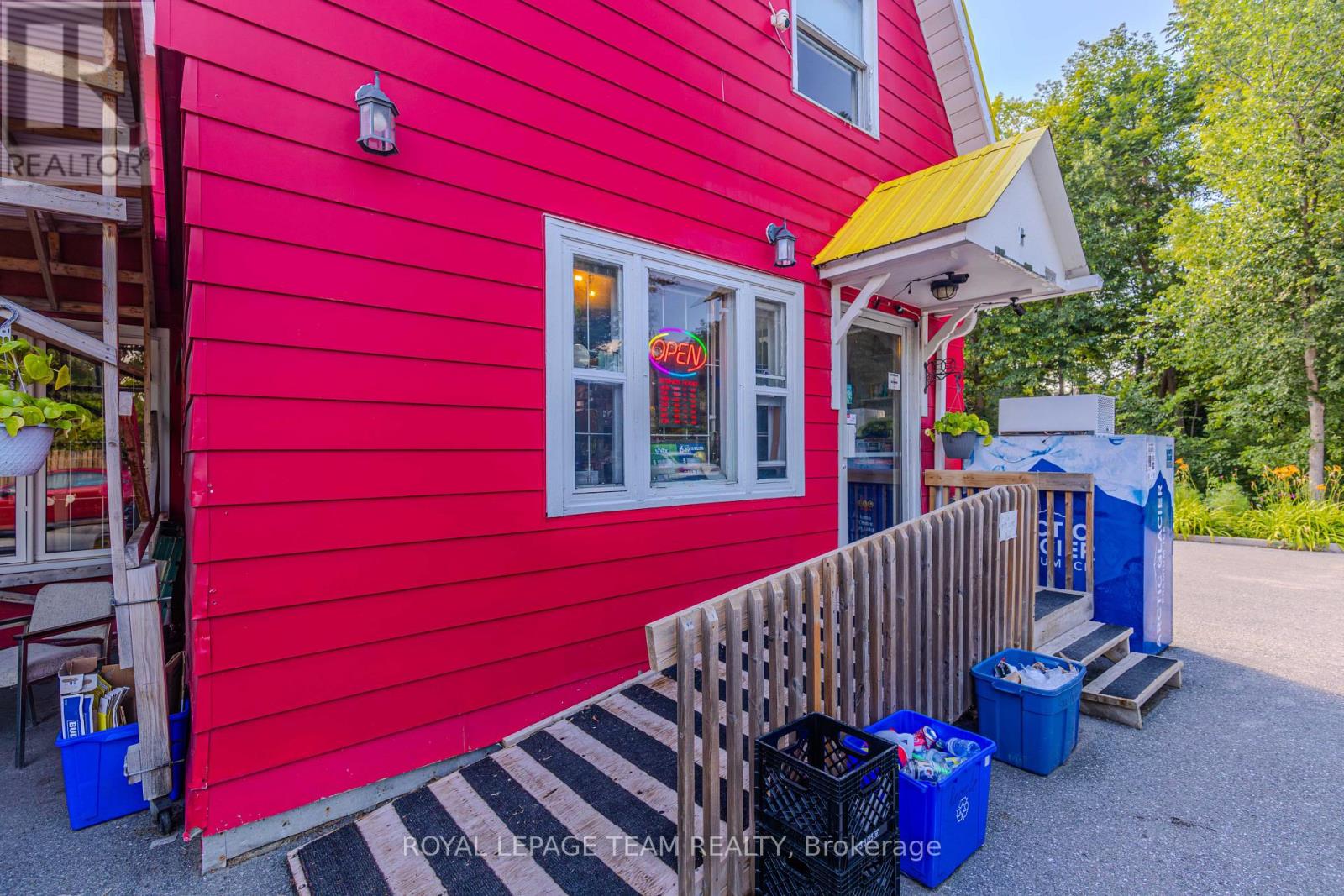 3744 Carp Road Property Photo 14
