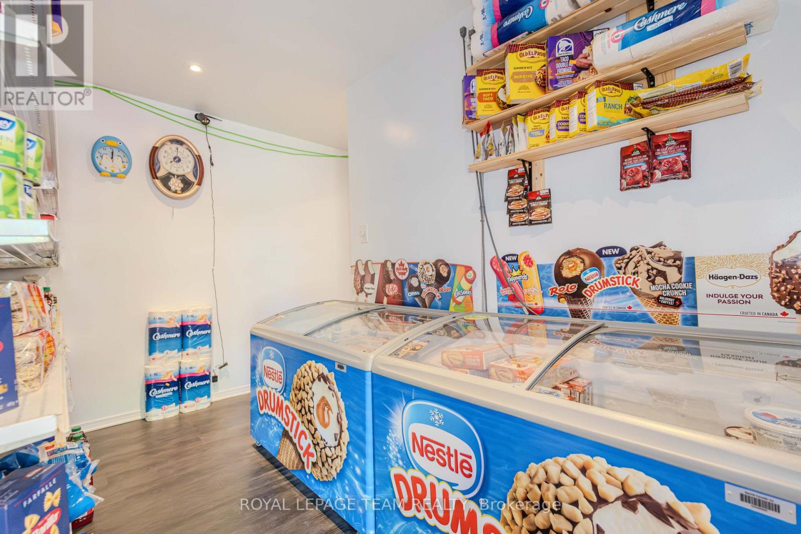 3744 Carp Road Property Photo 28