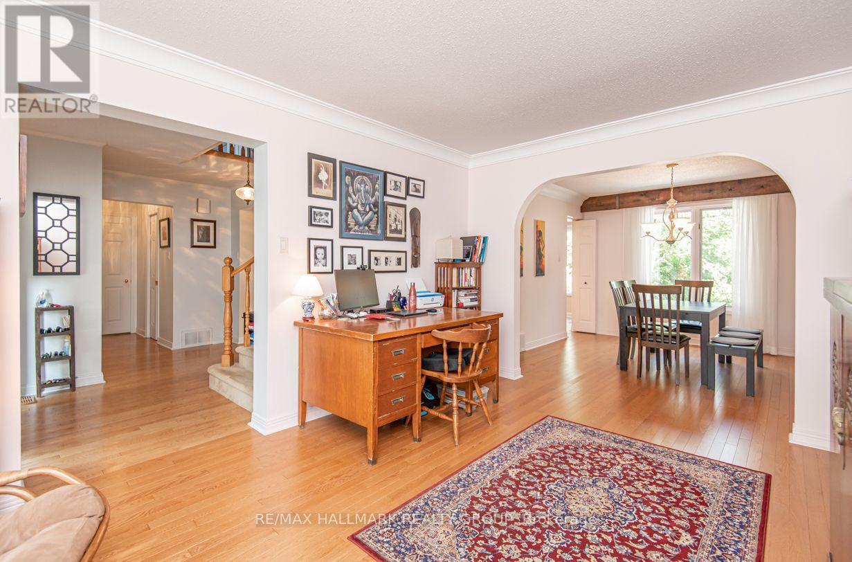 18 Hesse Crescent Property Photo 4