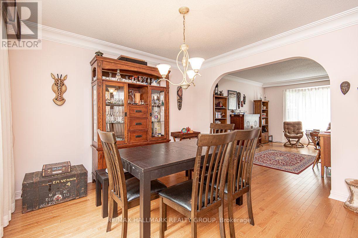 18 Hesse Crescent Property Photo 5