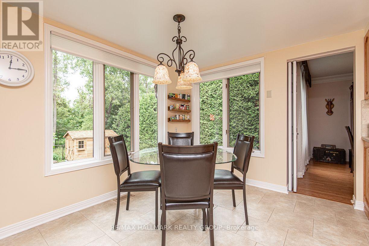 18 Hesse Crescent Property Photo 11
