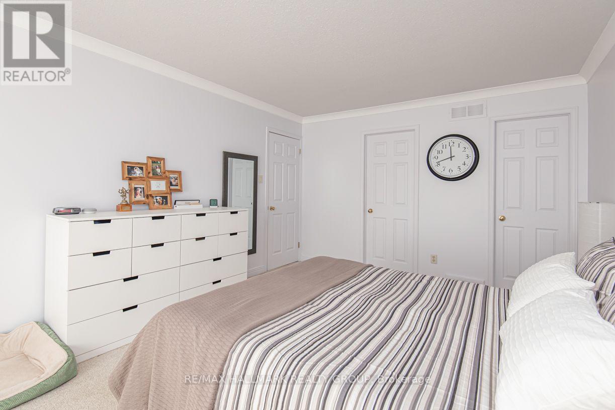 18 Hesse Crescent Property Photo 16