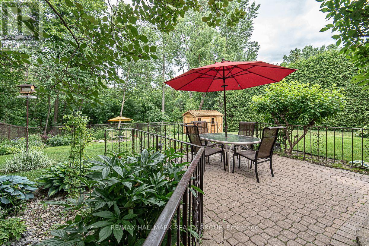 18 Hesse Crescent Property Photo 28