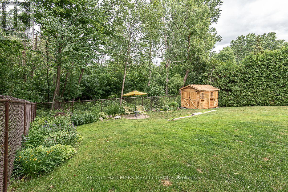 18 Hesse Crescent Property Photo 31