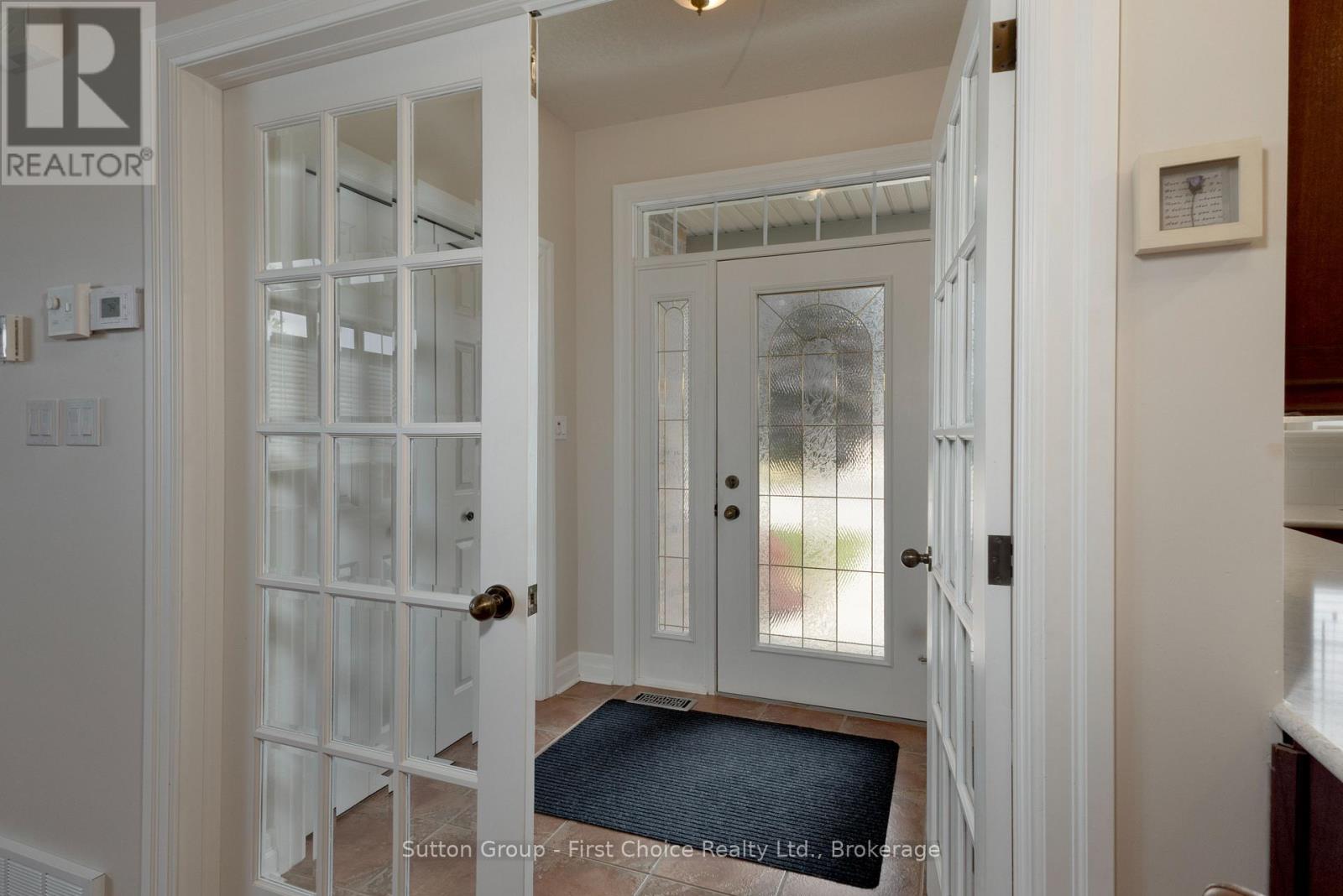 123 Long Drive Property Photo 7