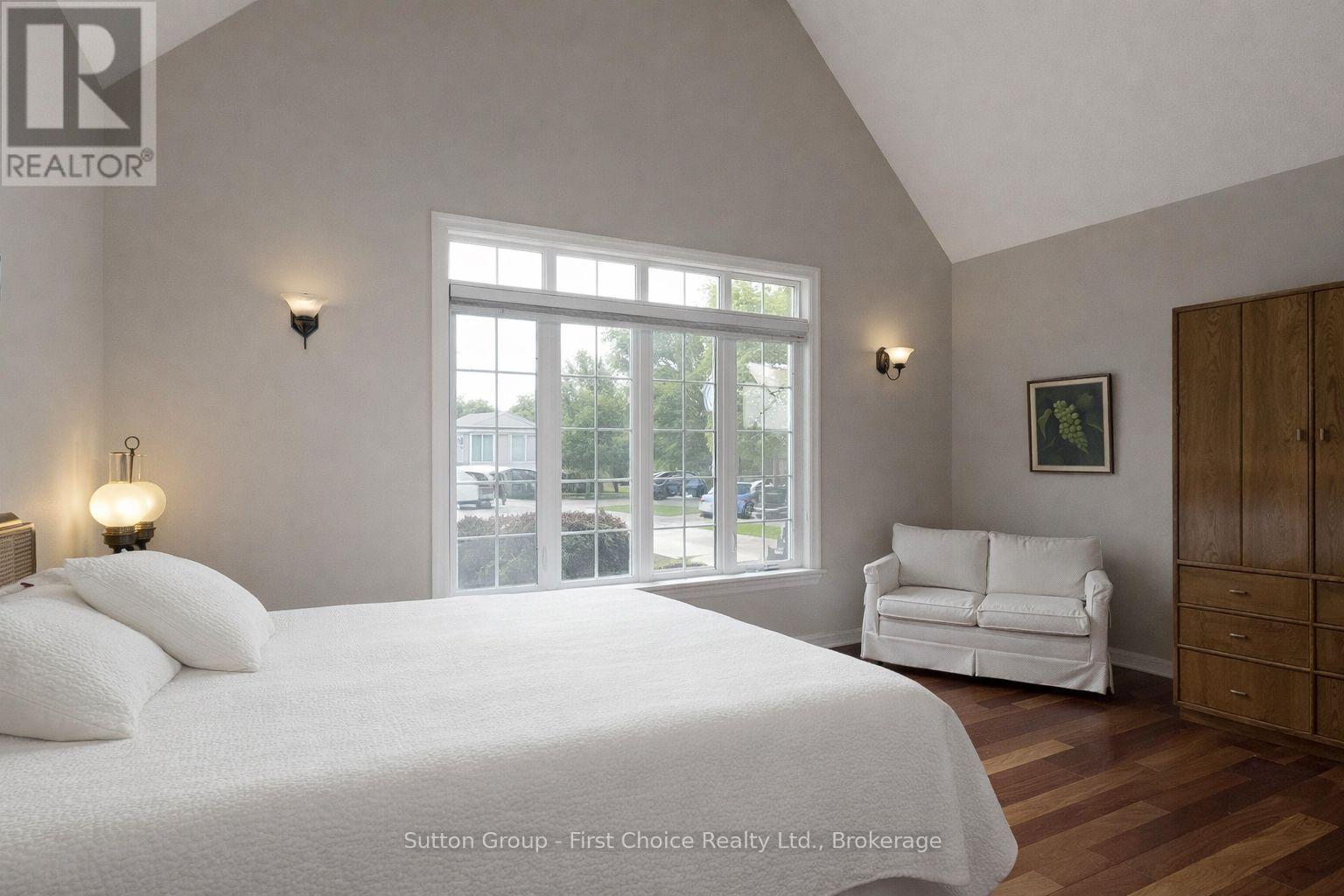 123 Long Drive Property Photo 29