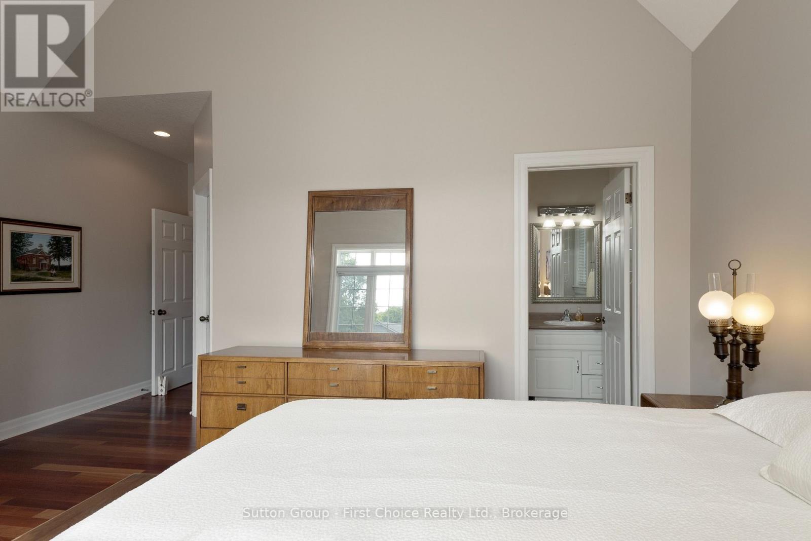 123 Long Drive Property Photo 30