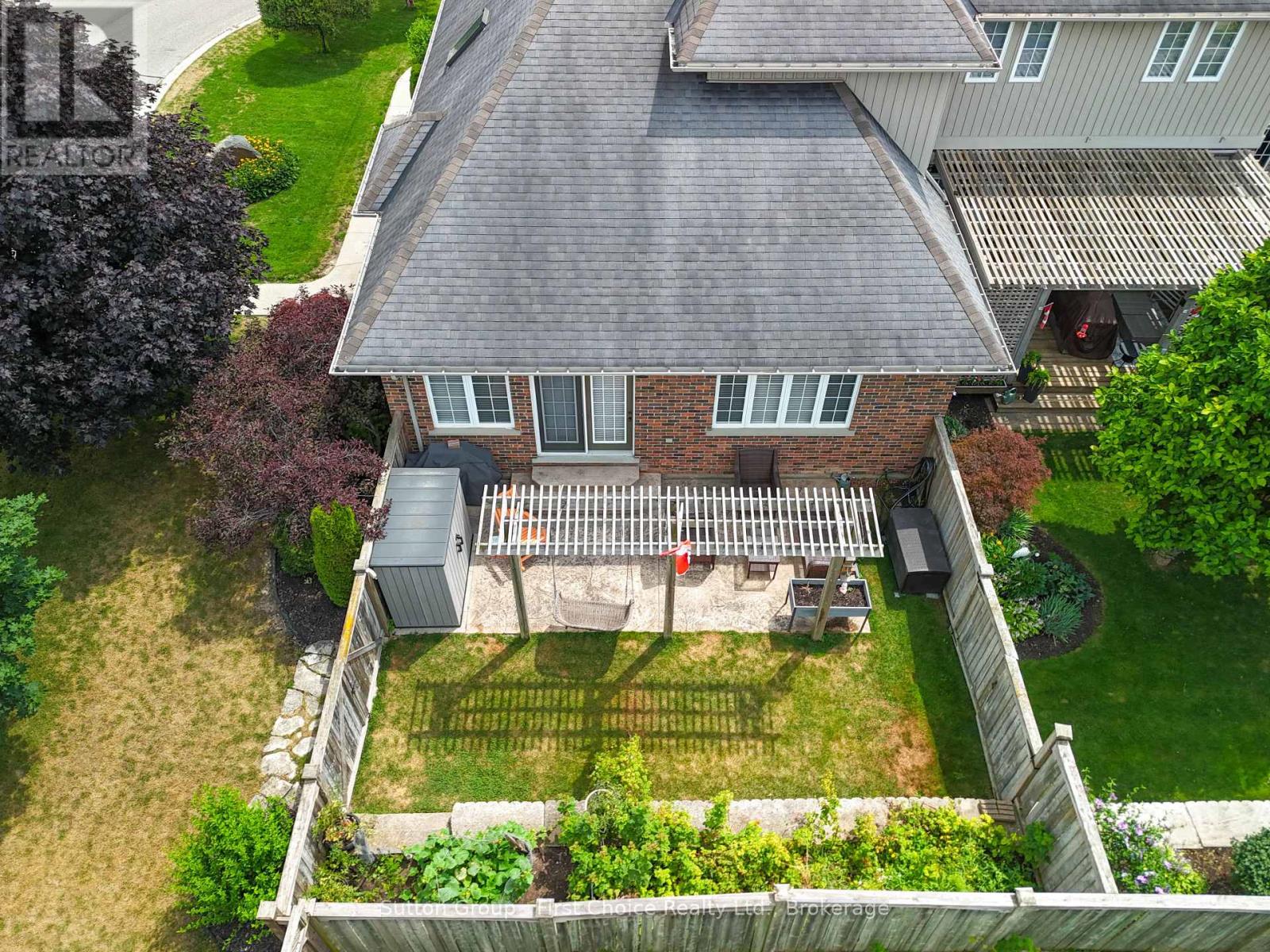 123 Long Drive Property Photo 42