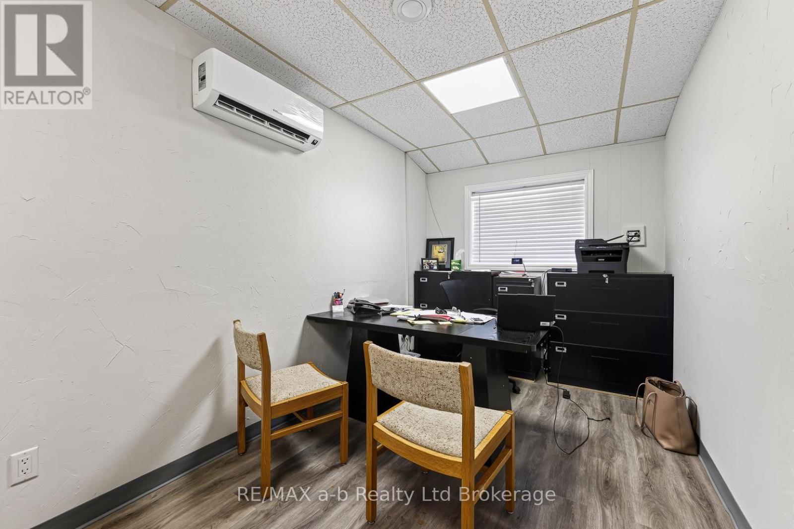 4 Washington Street Property Photo 14