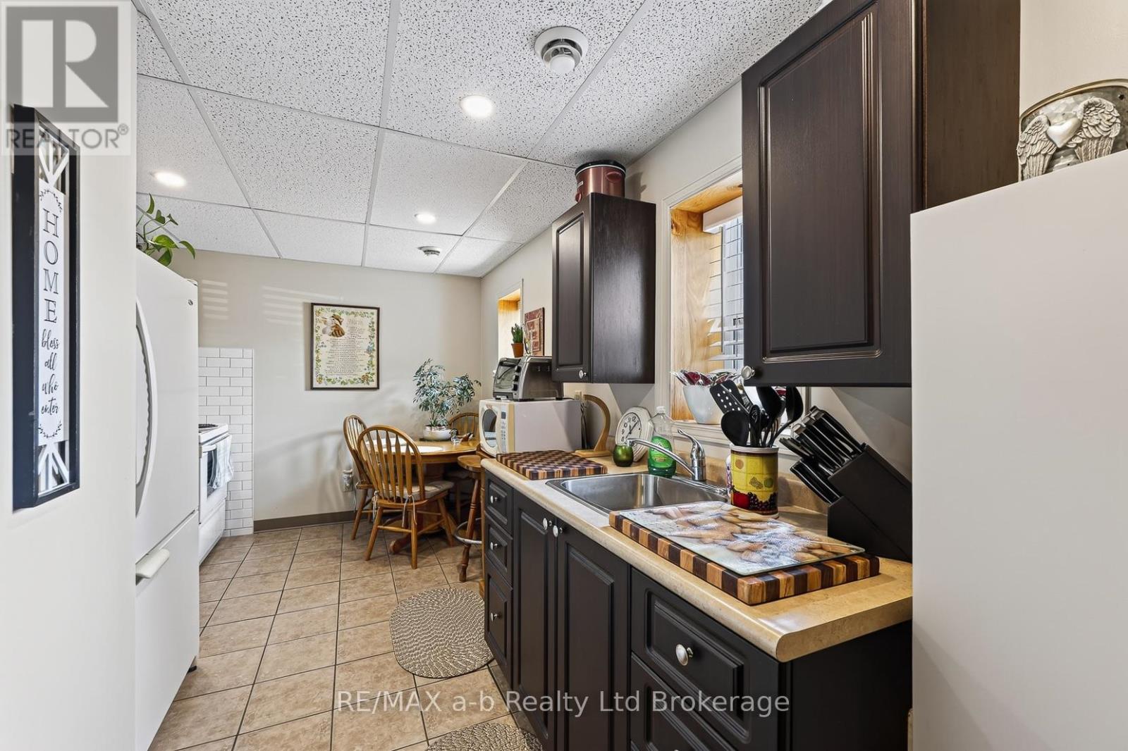 4 Washington Street Property Photo 18
