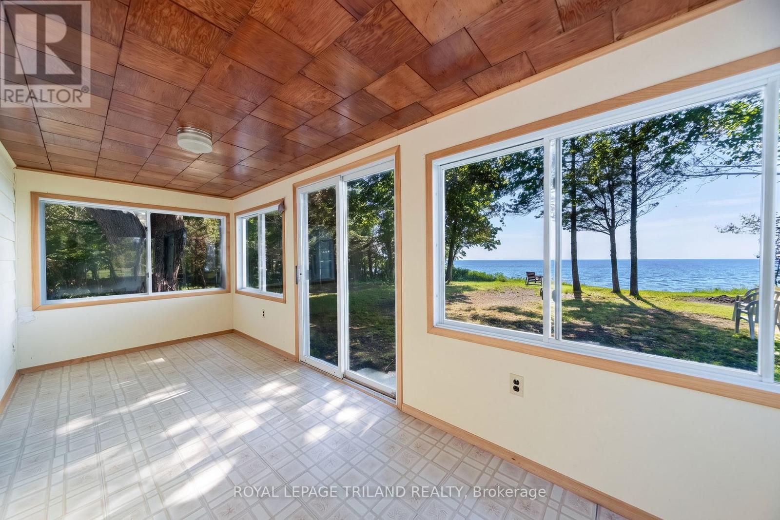 72443 Bluewater Highway Property Photo 5