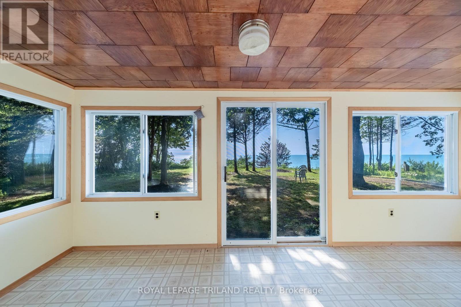 72443 Bluewater Highway Property Photo 17