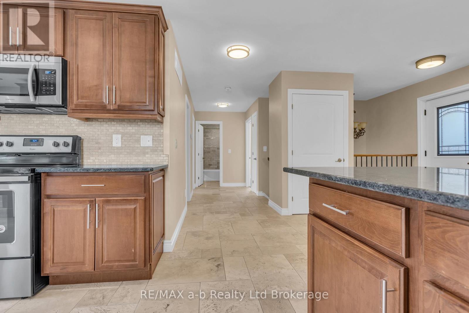 54 Pebble Beach Court Property Photo 7
