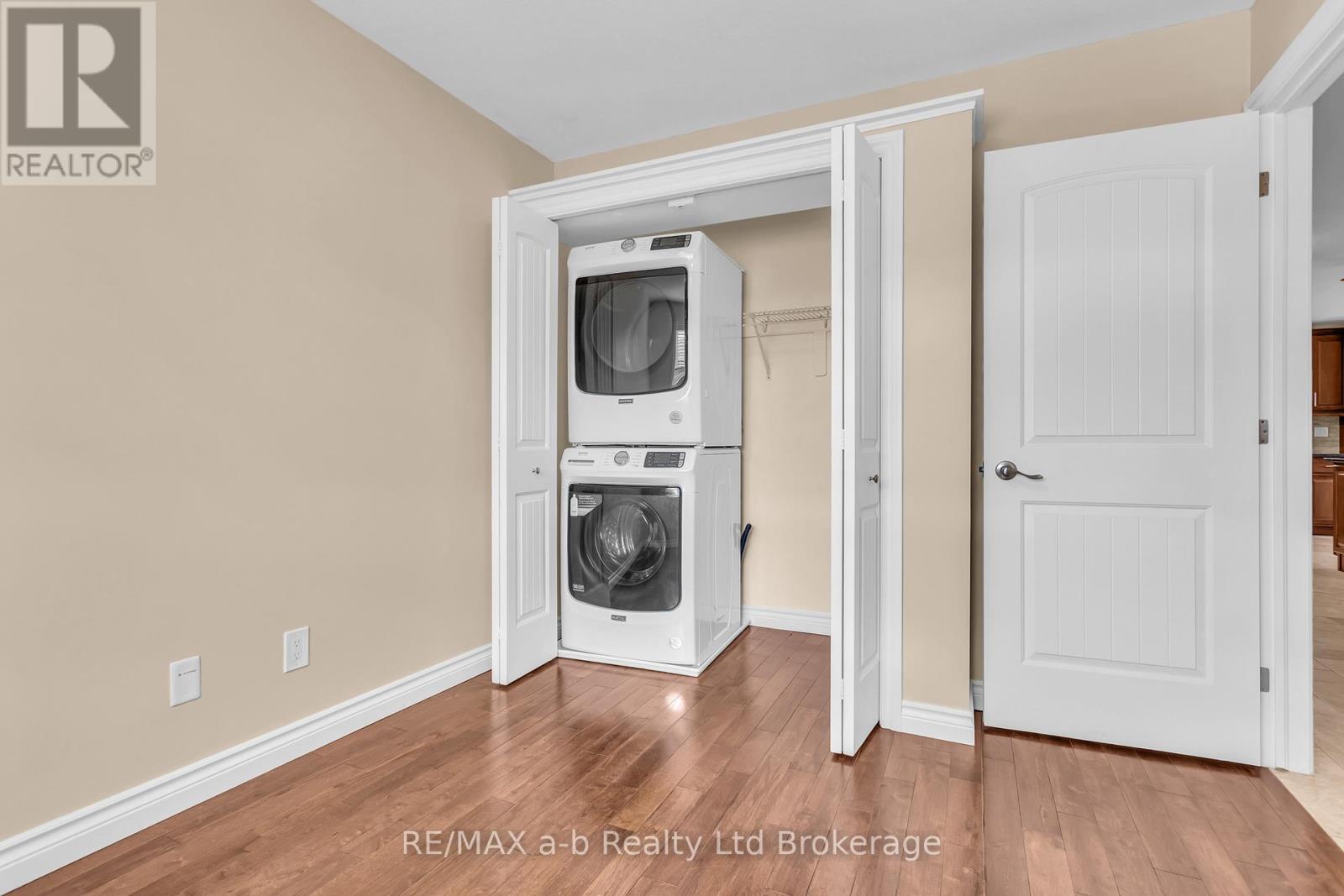 54 Pebble Beach Court Property Photo 14