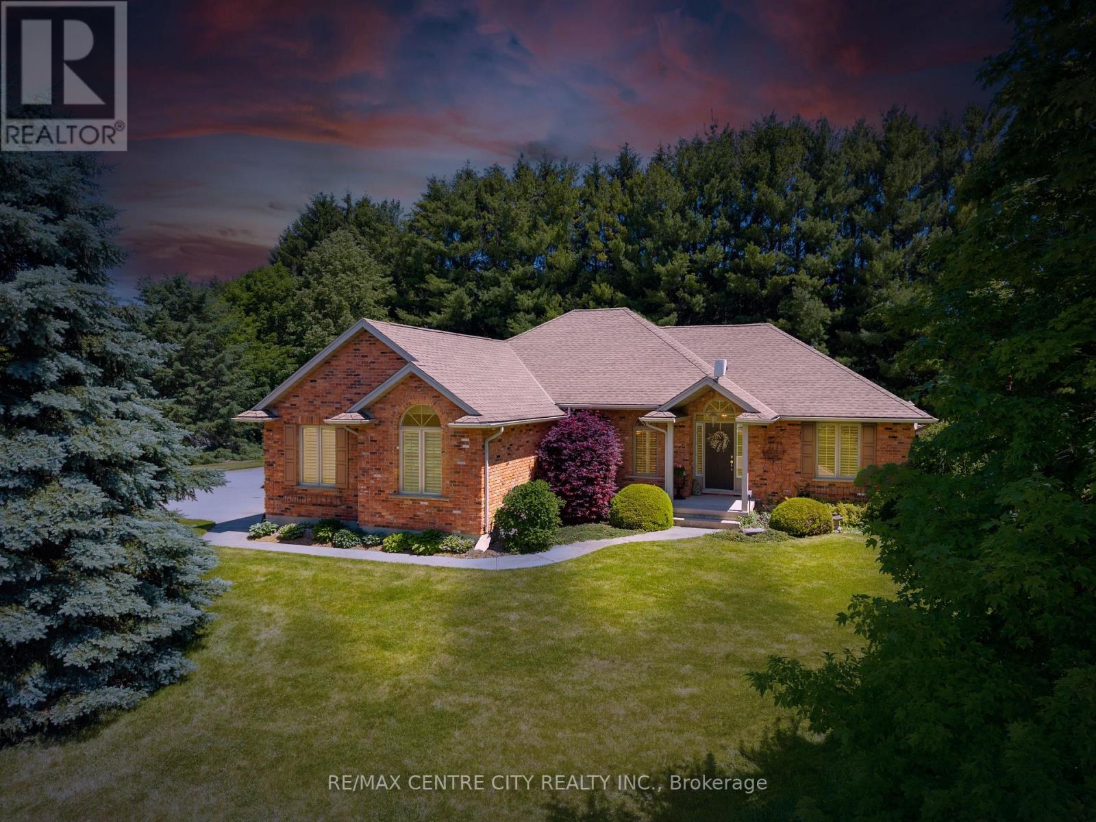 61 Aberdeen Drive Property Photo 1