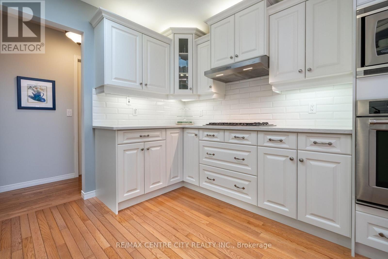 61 Aberdeen Drive Property Photo 16