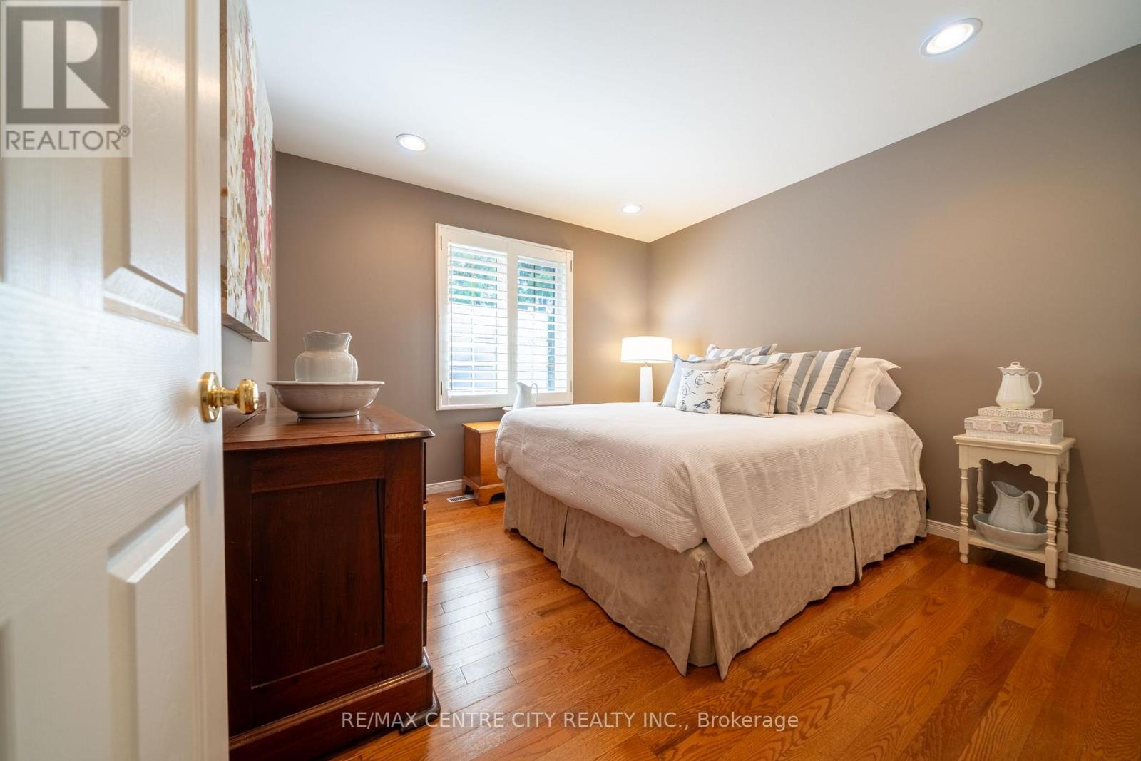 61 Aberdeen Drive Property Photo 25