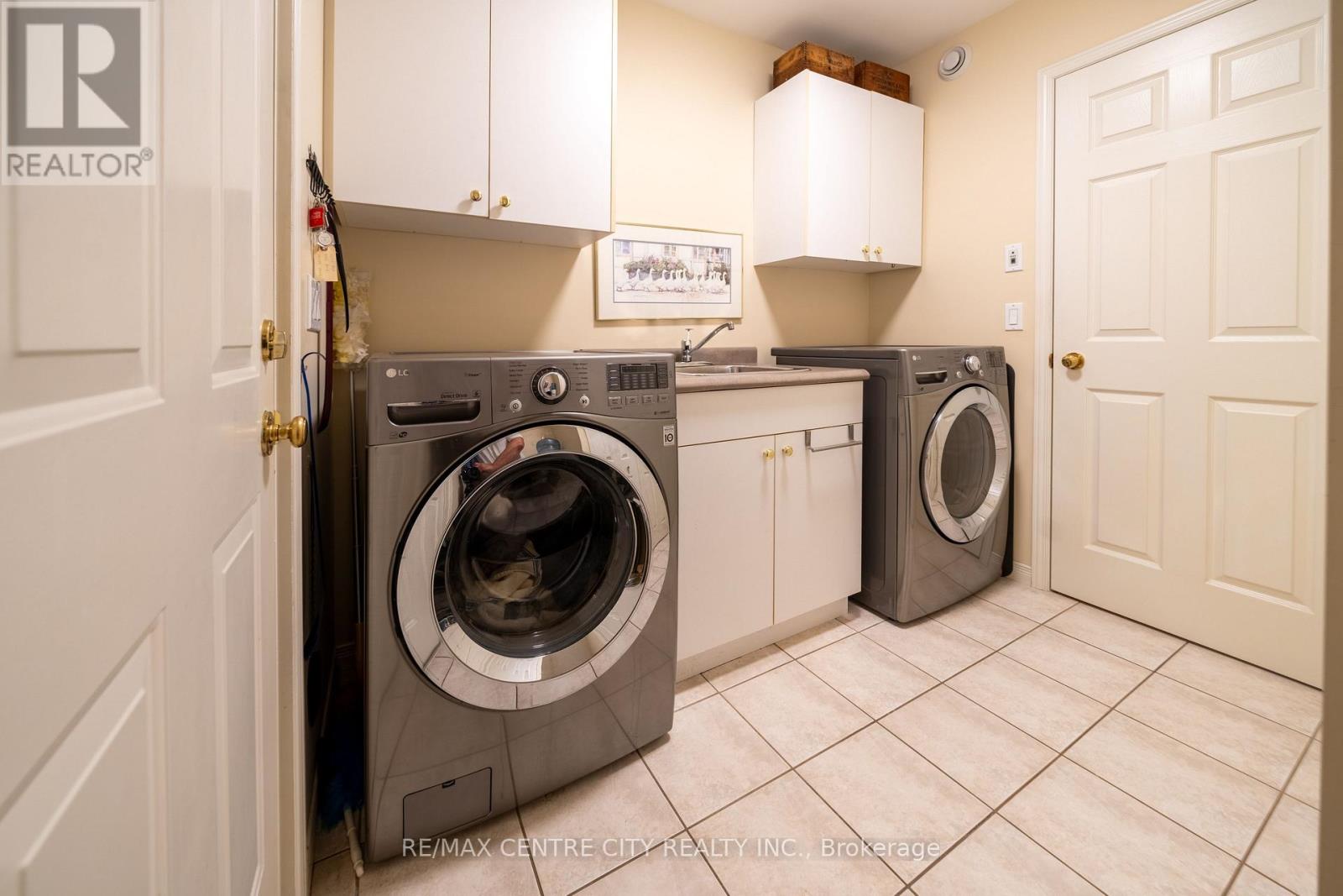 61 Aberdeen Drive Property Photo 30